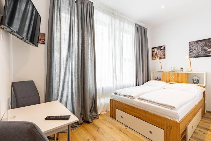 Budget Rooms West With Shared Kitchen Wien Exteriör bild